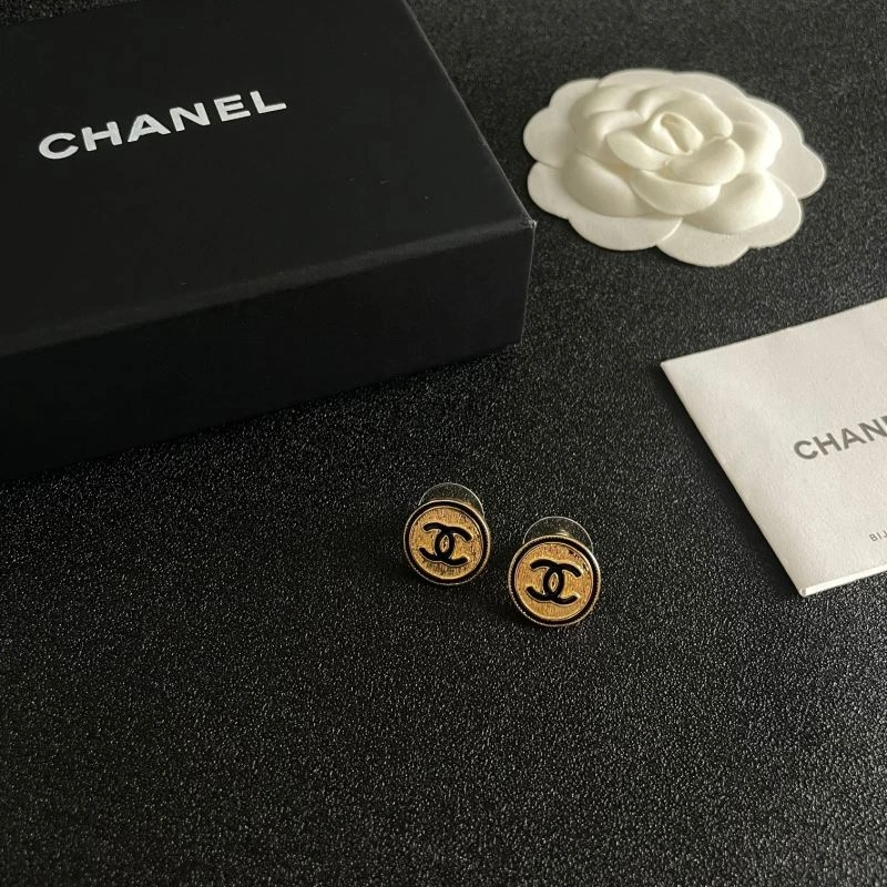 Sporty Chanel Earrings 229673
