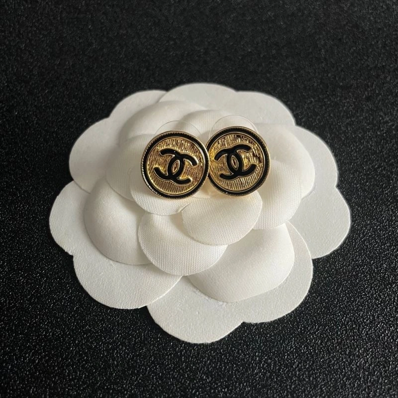 Sporty Chanel Earrings 229673