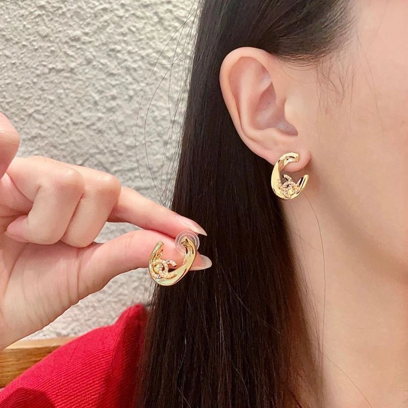 Popular Chanel Earrings 229743
