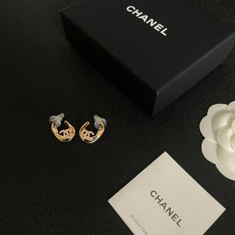Popular Chanel Earrings 229743