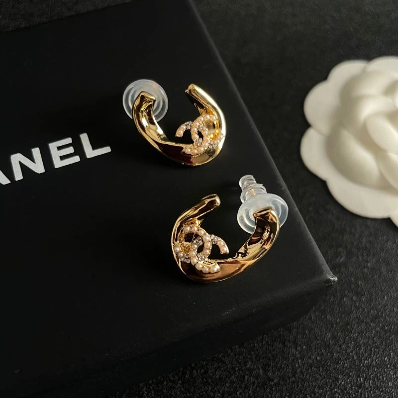 Popular Chanel Earrings 229743