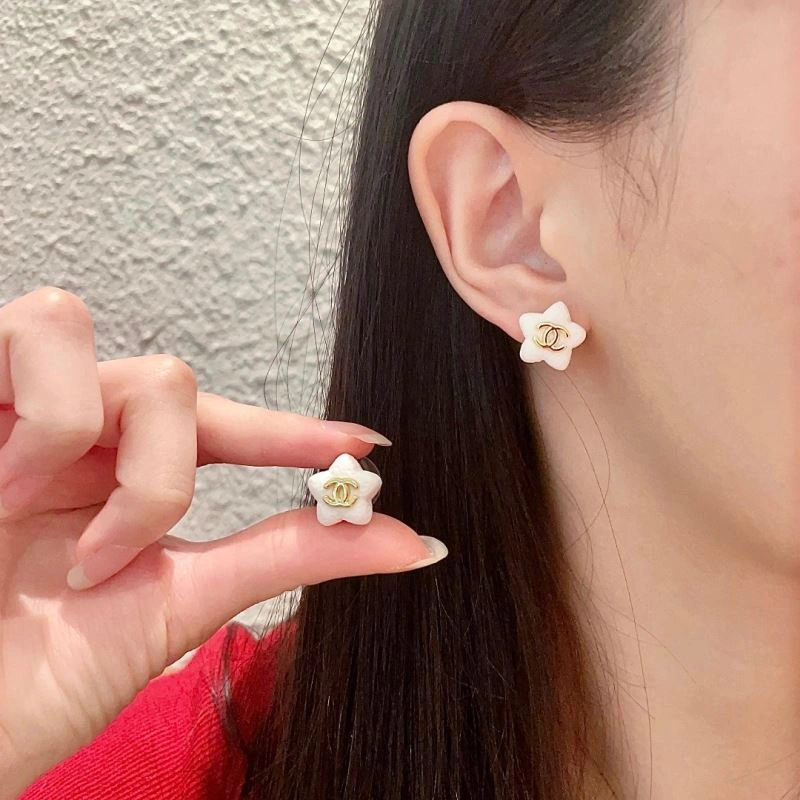 Effortless Chanel Earrings 229655