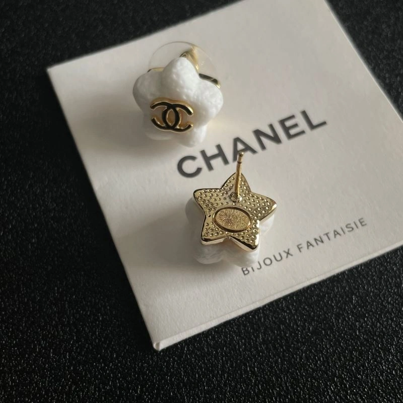 Effortless Chanel Earrings 229655