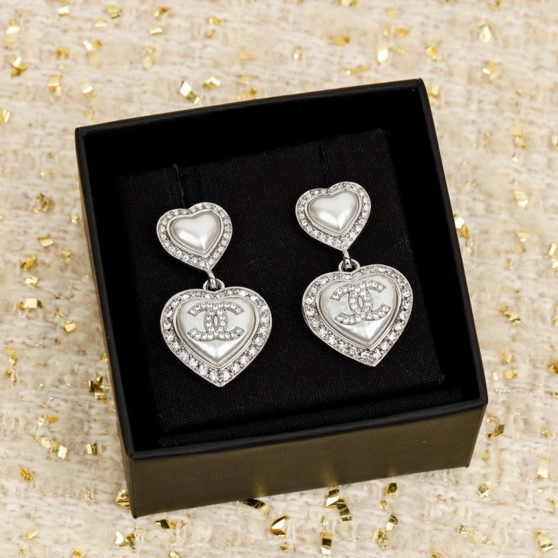 Sleek Chanel Earrings 229650
