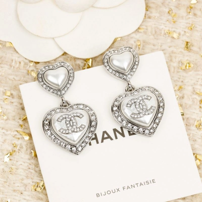 Sleek Chanel Earrings 229650