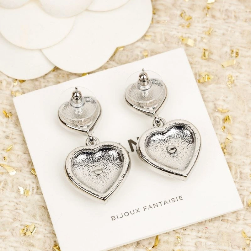 Sleek Chanel Earrings 229650