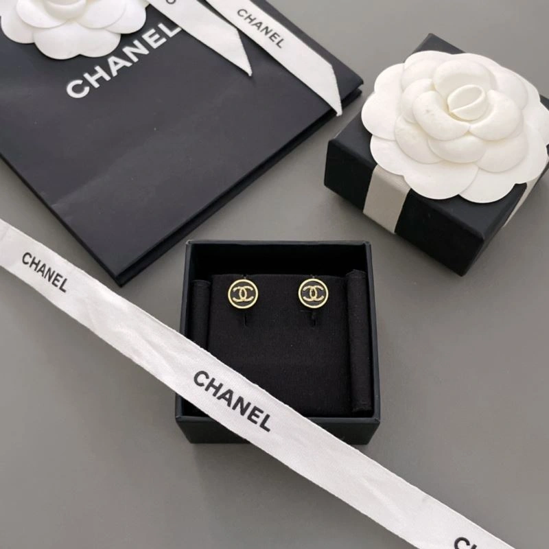 Chanel Earrings Comfortable 229646