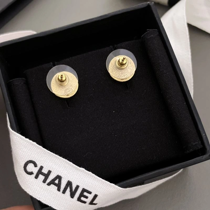 Chanel Earrings Comfortable 229646