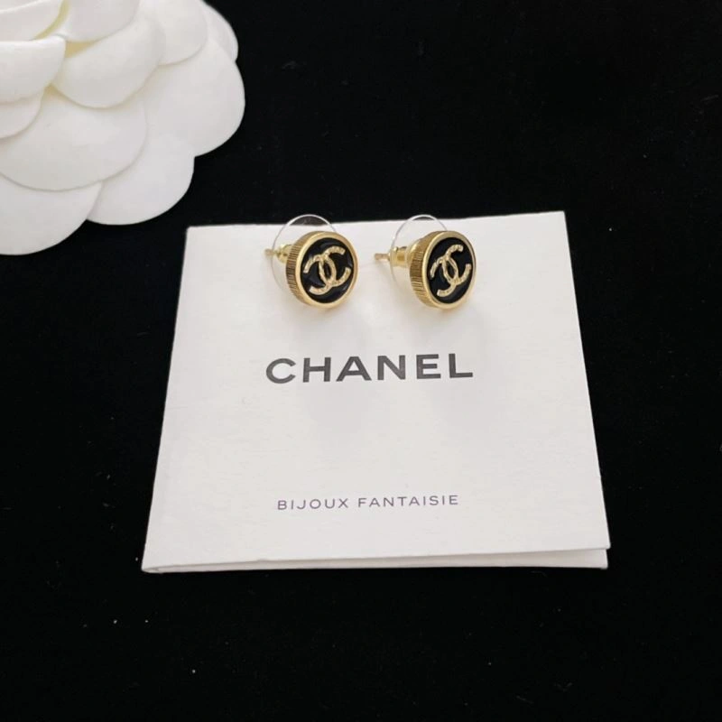 Chanel Earrings Comfortable 229646