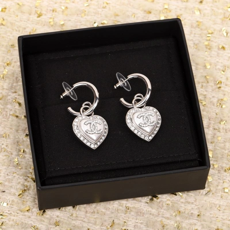 Compact Chanel Earrings 229697