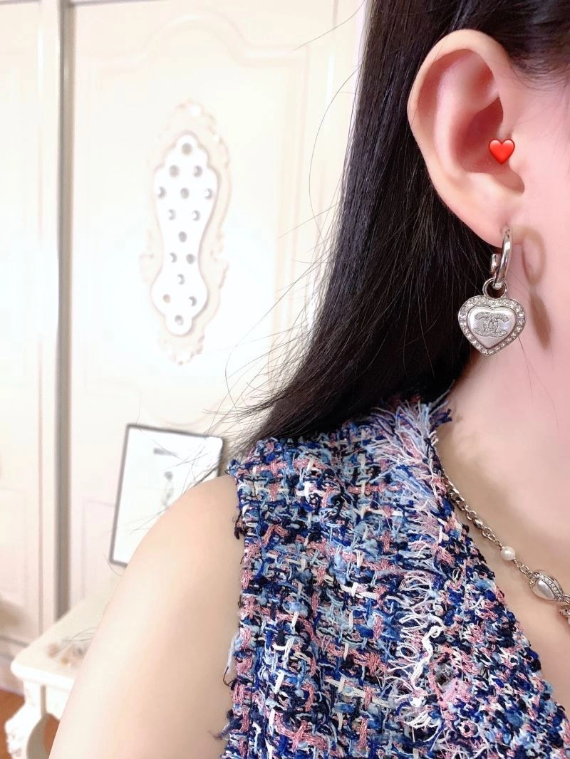 Compact Chanel Earrings 229697