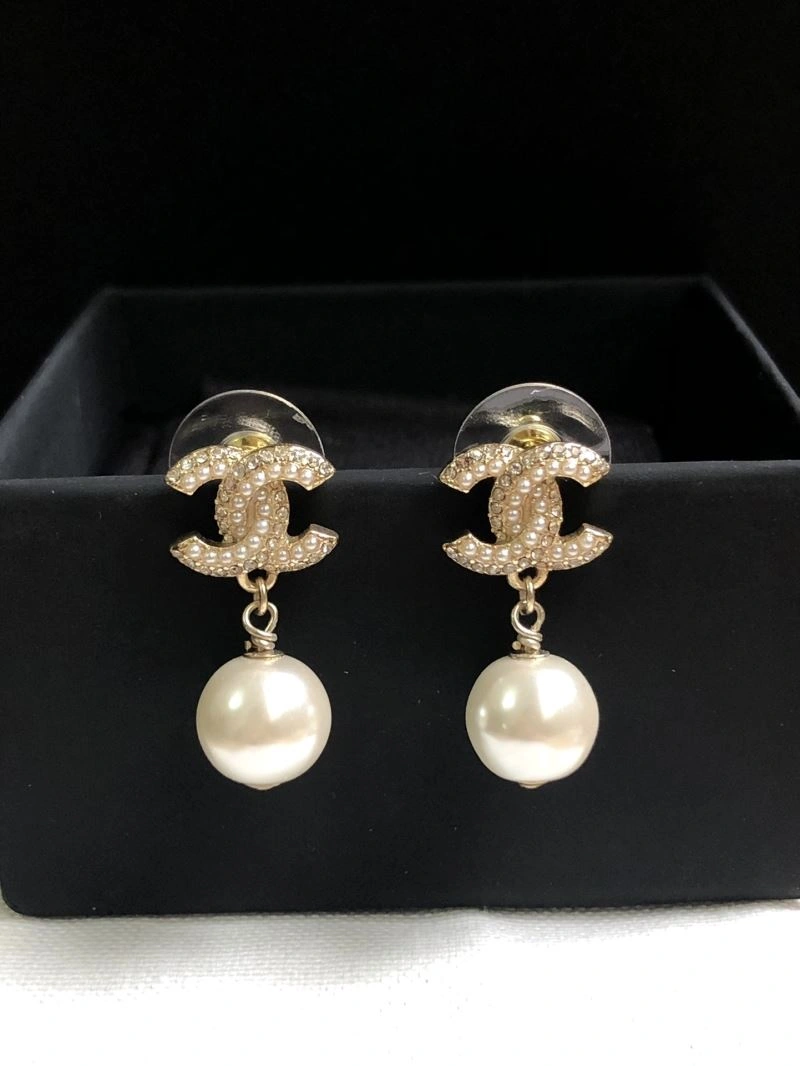 Attractive Chanel Earrings 229137