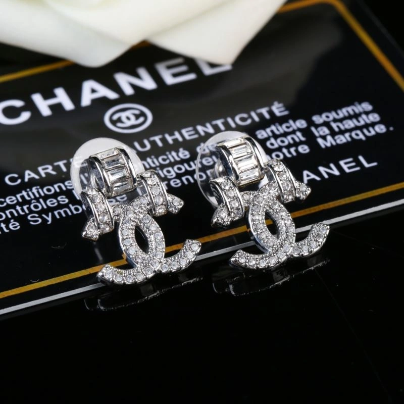 RelaxedFit Chanel Earrings 229133
