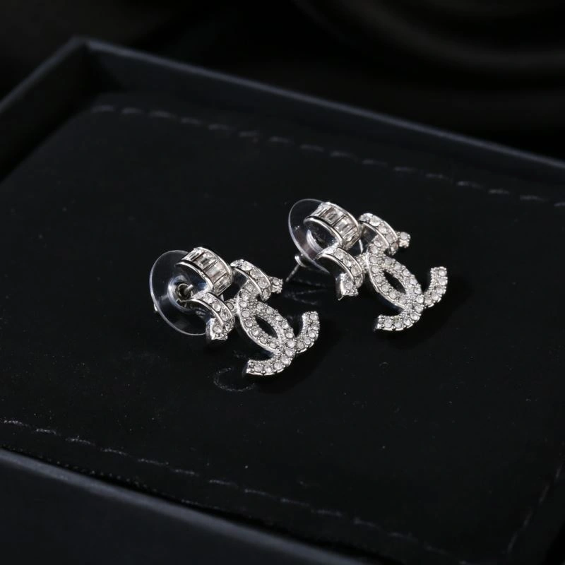 RelaxedFit Chanel Earrings 229133