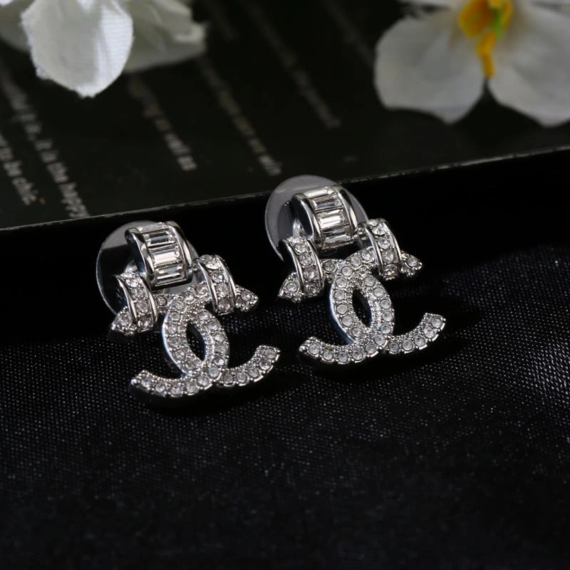 RelaxedFit Chanel Earrings 229133