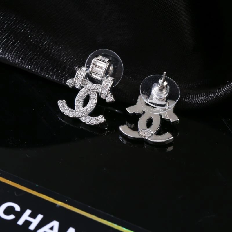 RelaxedFit Chanel Earrings 229133