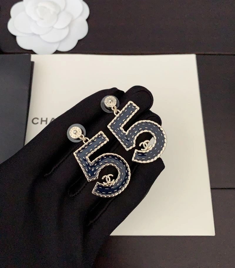 Chanel Earrings Practical 229135