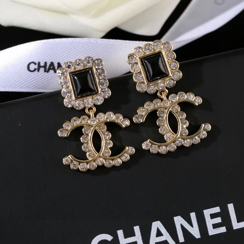 Refined Chanel Earrings 229231