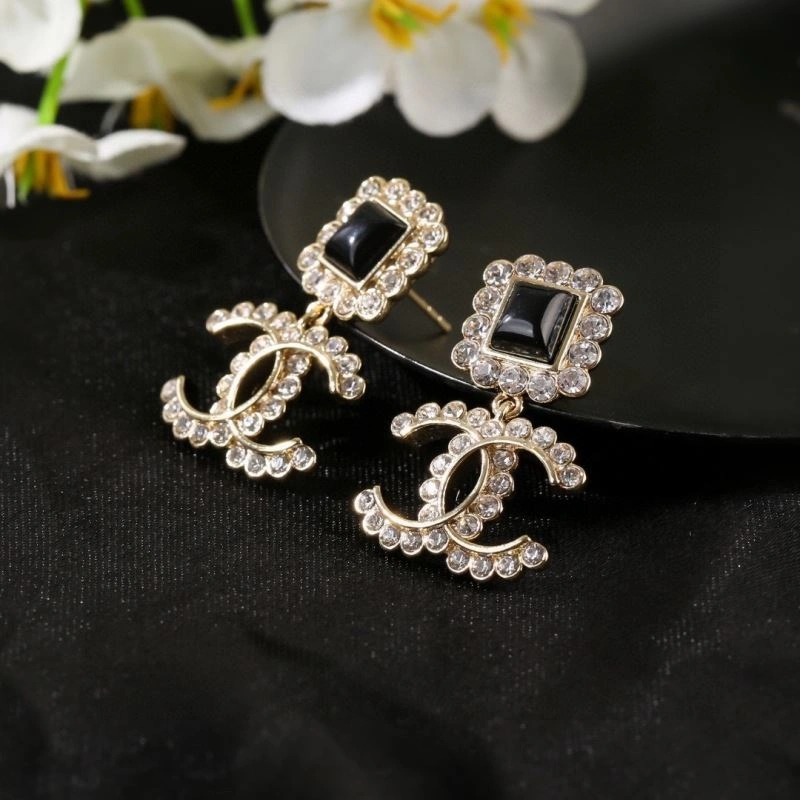 Refined Chanel Earrings 229231
