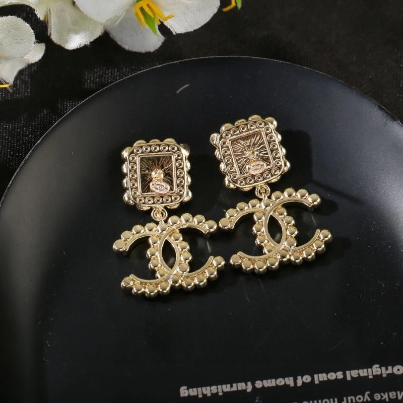 Refined Chanel Earrings 229231