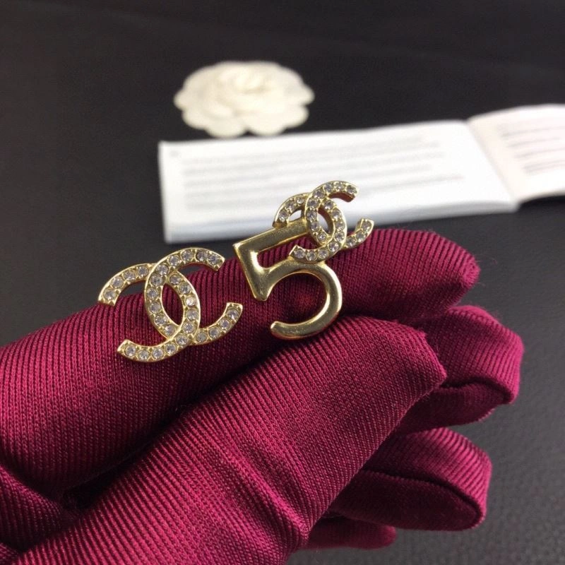 Chanel Earrings Durable 229118