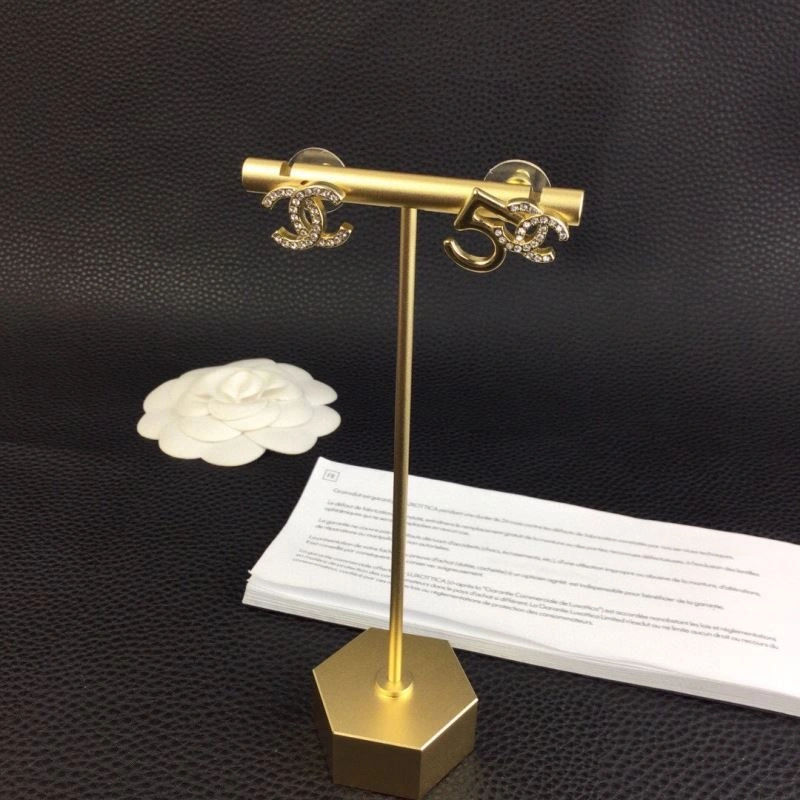 Chanel Earrings Durable 229118