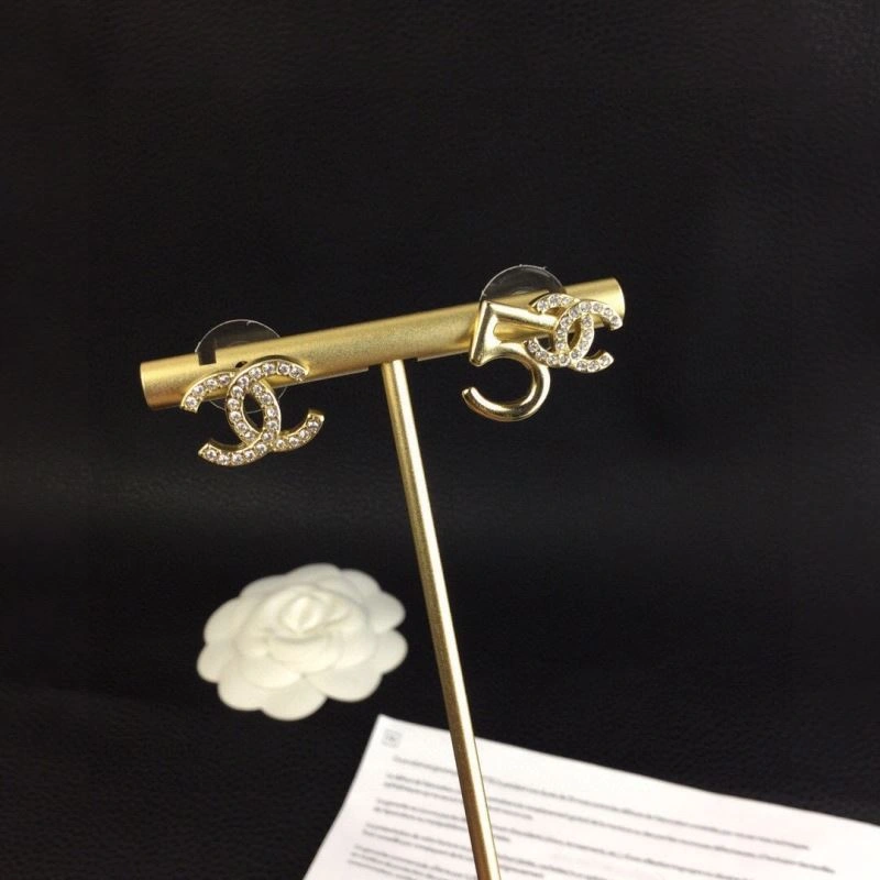 Chanel Earrings Durable 229118