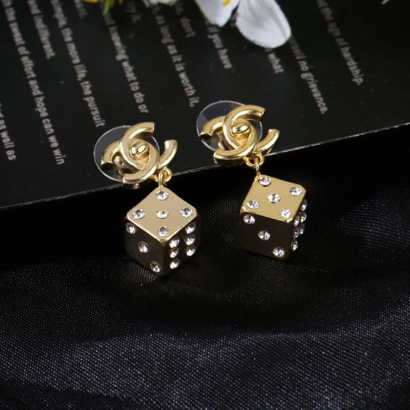 Chanel Earrings Practical 229130