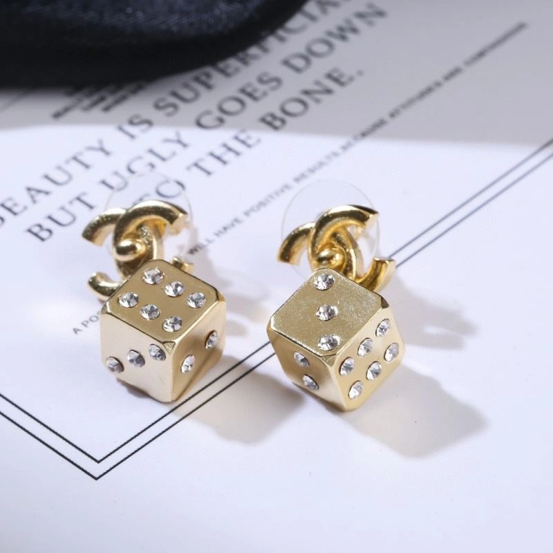 Chanel Earrings Practical 229130