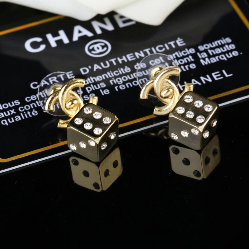 Chanel Earrings Practical 229130