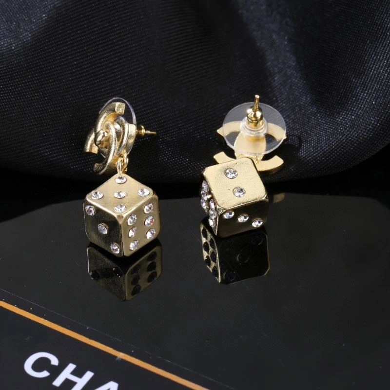 Chanel Earrings Practical 229130