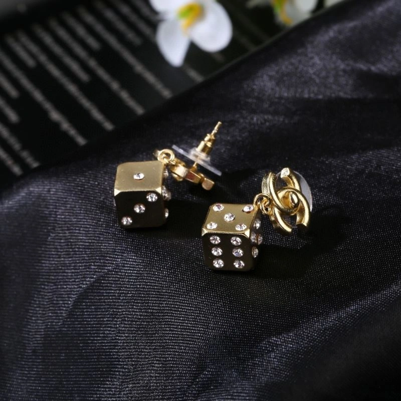 Chanel Earrings Practical 229130