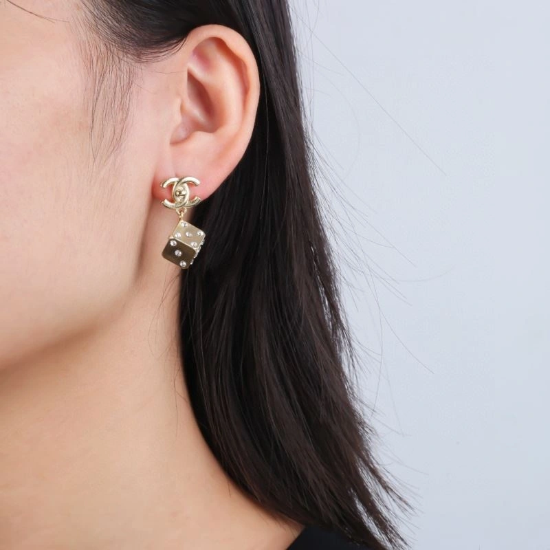 Chanel Earrings Practical 229130