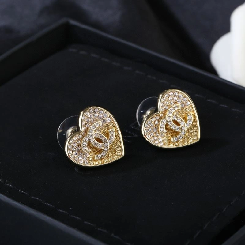 Popular Chanel Earrings 229110