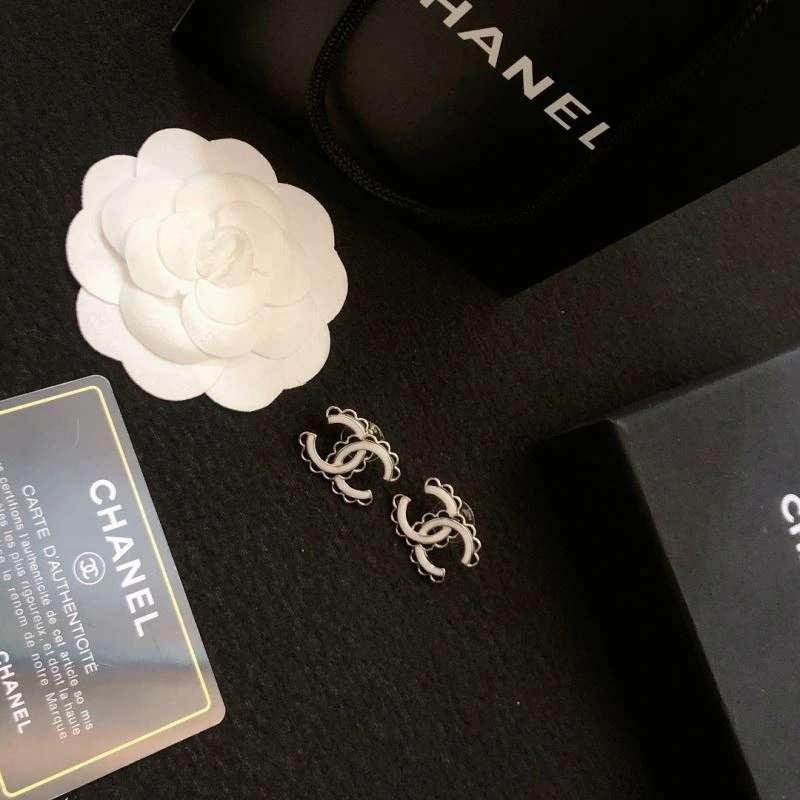 Chanel Earrings Durable 229099