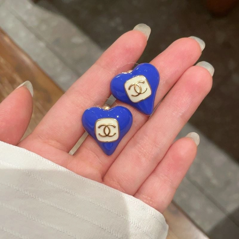 Chanel Earrings MoistureWicking 229113