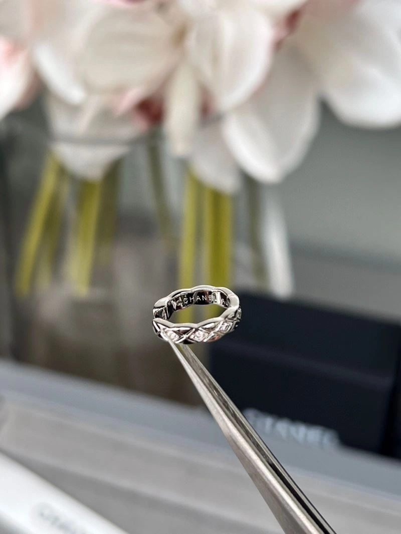 Chanel Earrings Trendy 229107