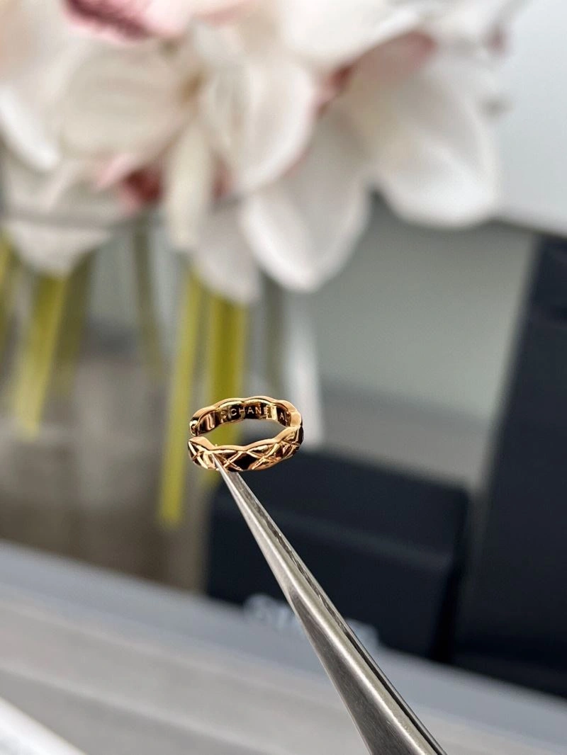 Chanel Earrings Trendy 229107