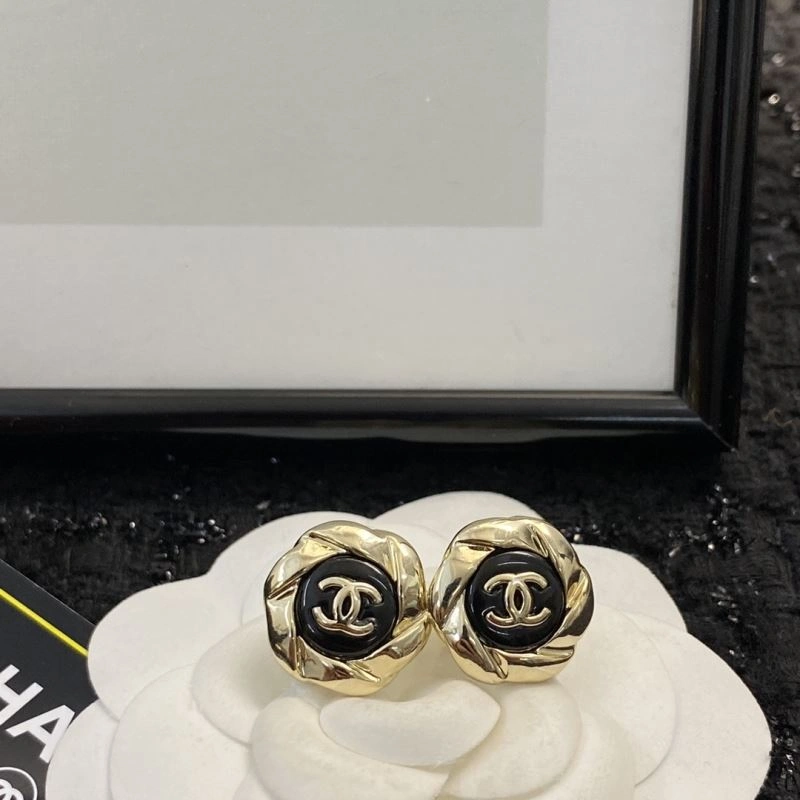 Chanel Earrings Sophisticated 229105