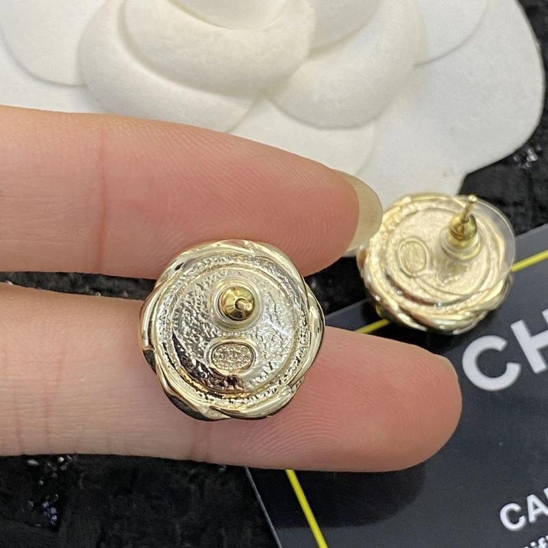 Chanel Earrings Sophisticated 229105