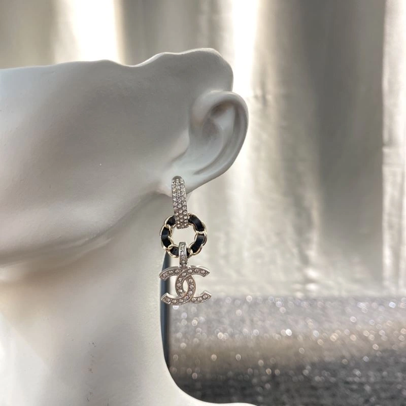 Chanel Earrings MoistureWicking 229086