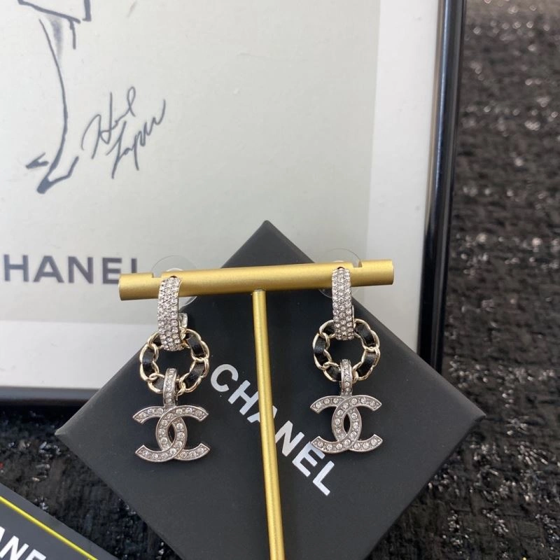 Chanel Earrings MoistureWicking 229086
