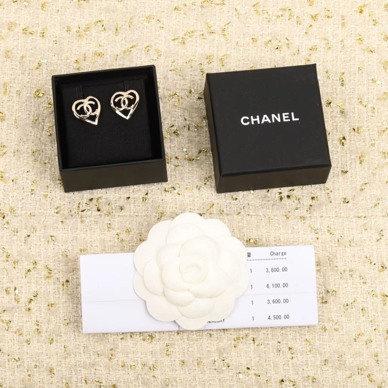 Chanel Earrings Soft 229081