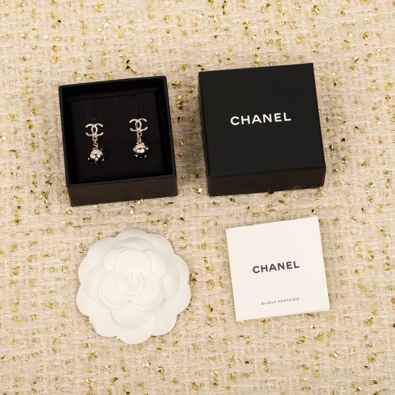 Chanel Earrings FashionForward 229076