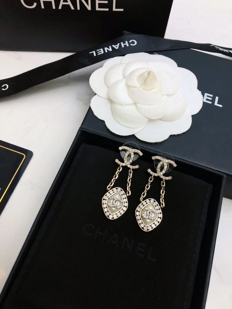 Supportive Chanel Earrings 229114