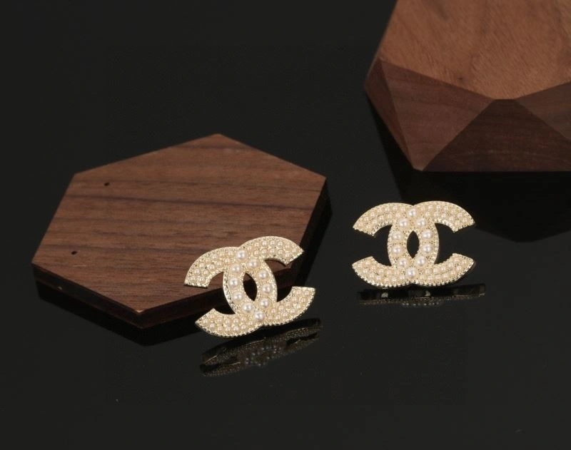 Premium Chanel Earrings 229073