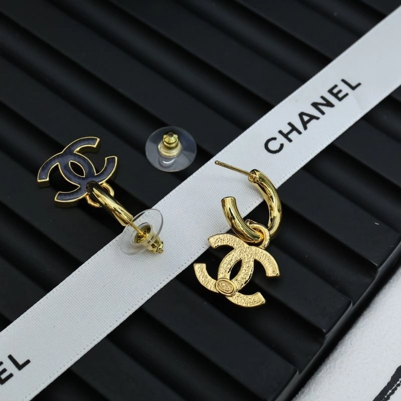 Unisex Chanel Earrings 229067