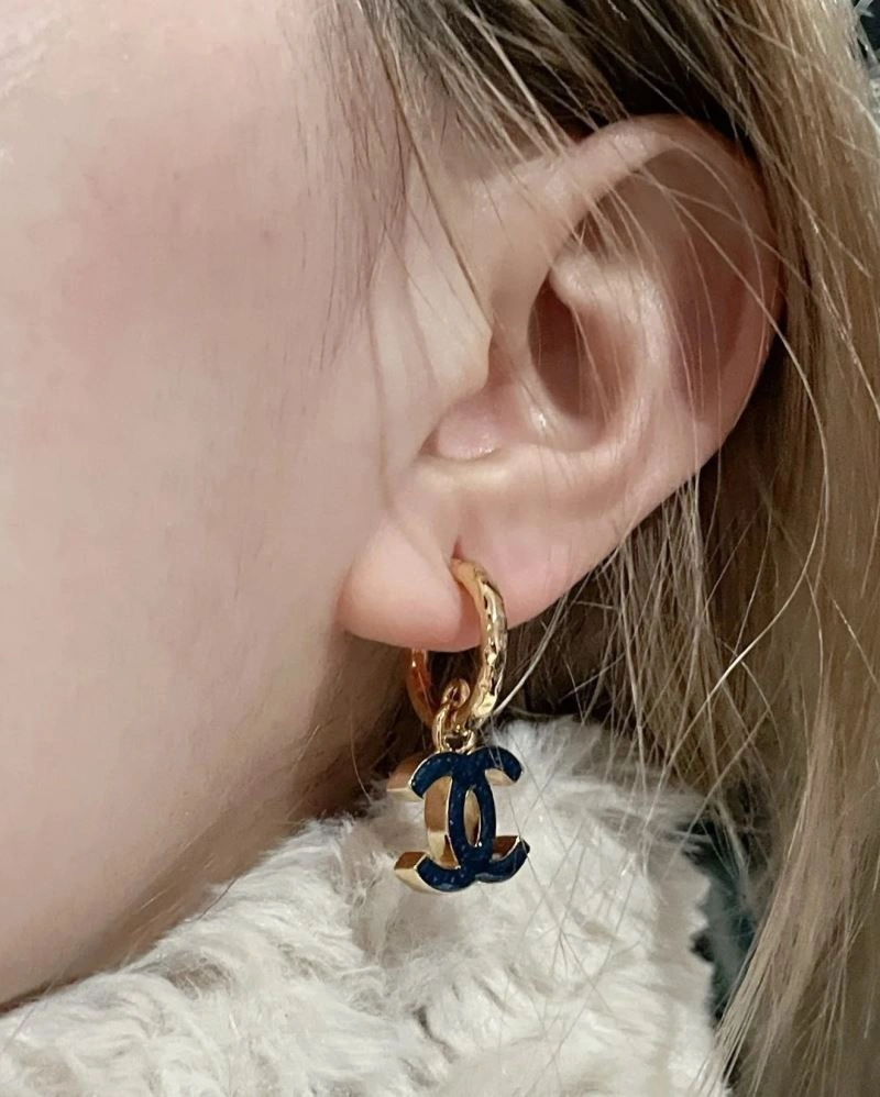 Unisex Chanel Earrings 229067