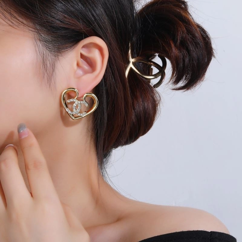 Chanel Earrings Practical 229090
