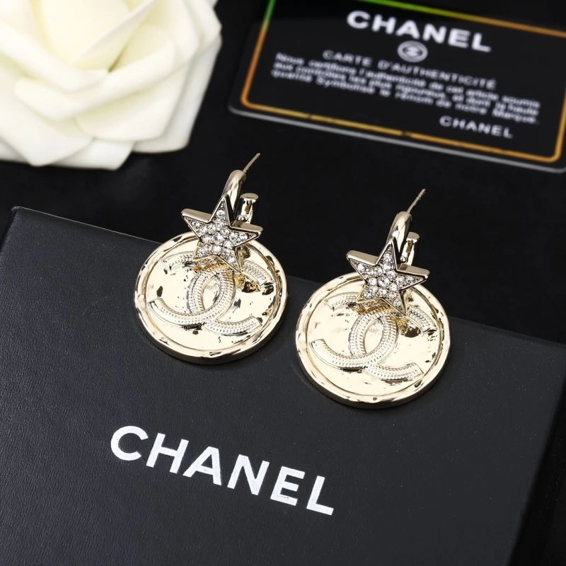 Comfortable Chanel Earrings 229058